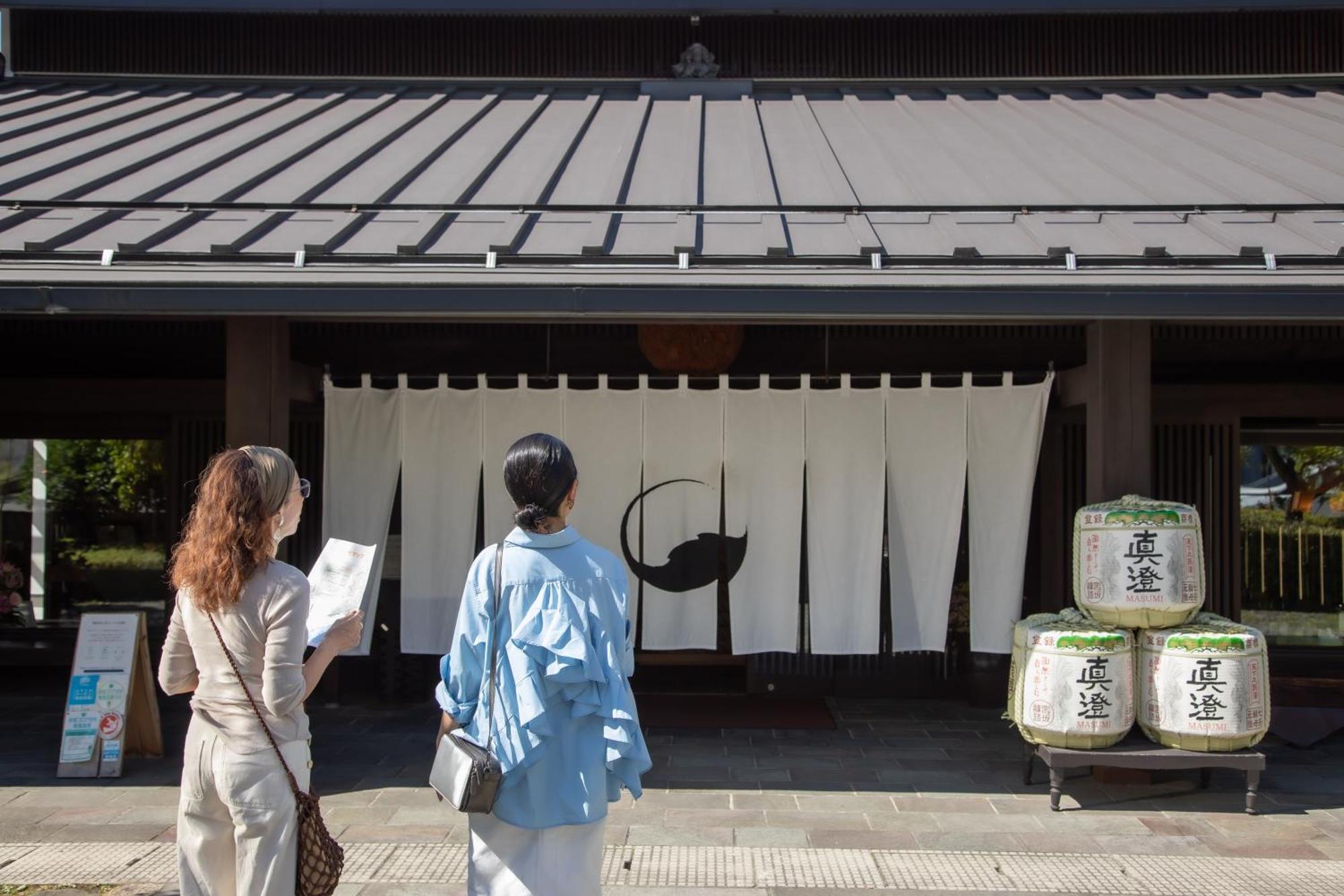 Sui Suwako Hotel Сува Екстериор снимка